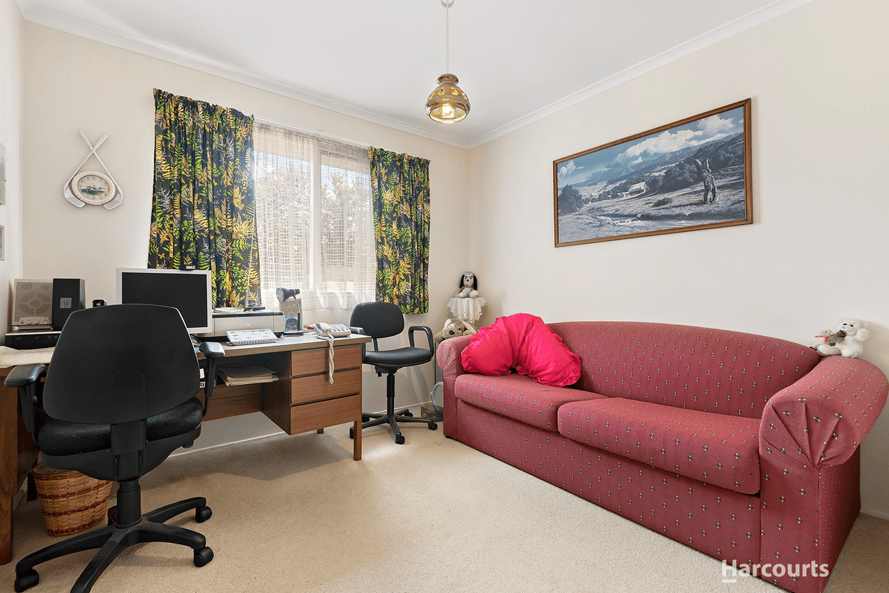 9 Cameron Close, DONVALE, VIC 3111