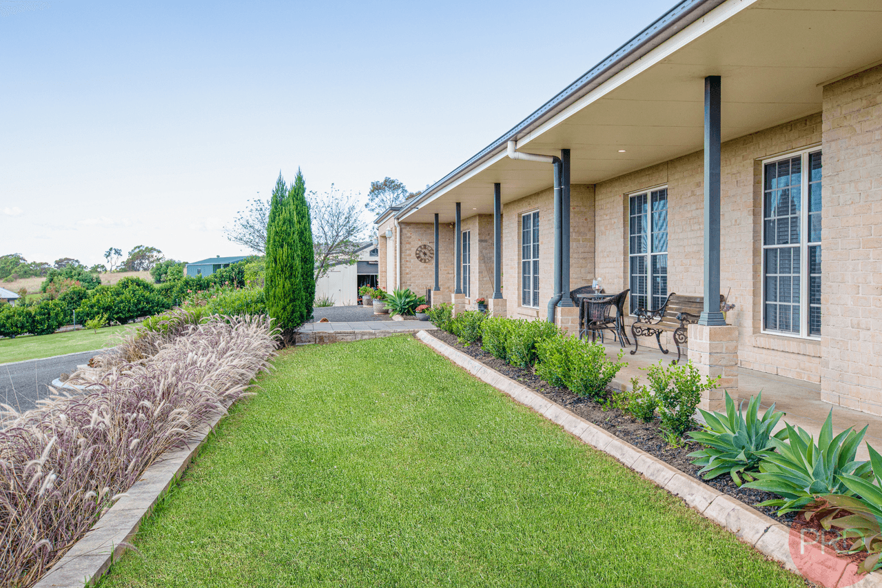 8 Lochill Close, LOCHINVAR, NSW 2321