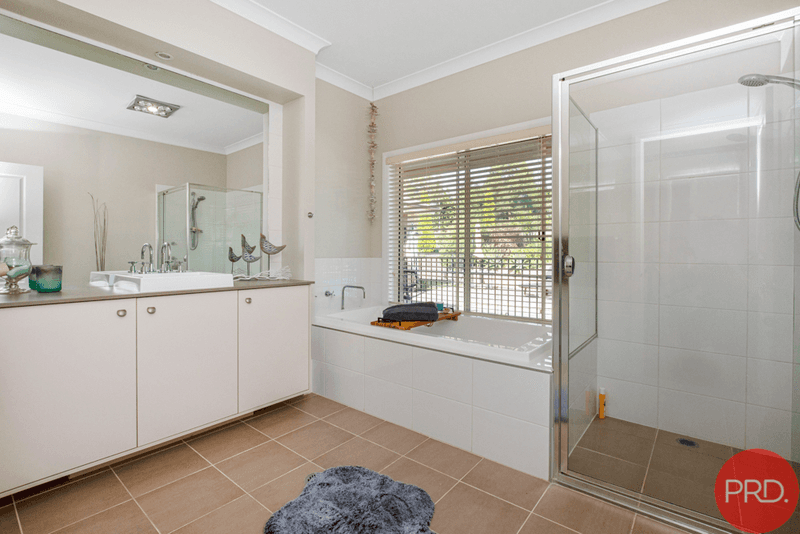 8 Lochill Close, LOCHINVAR, NSW 2321