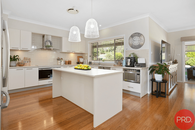 8 Lochill Close, LOCHINVAR, NSW 2321