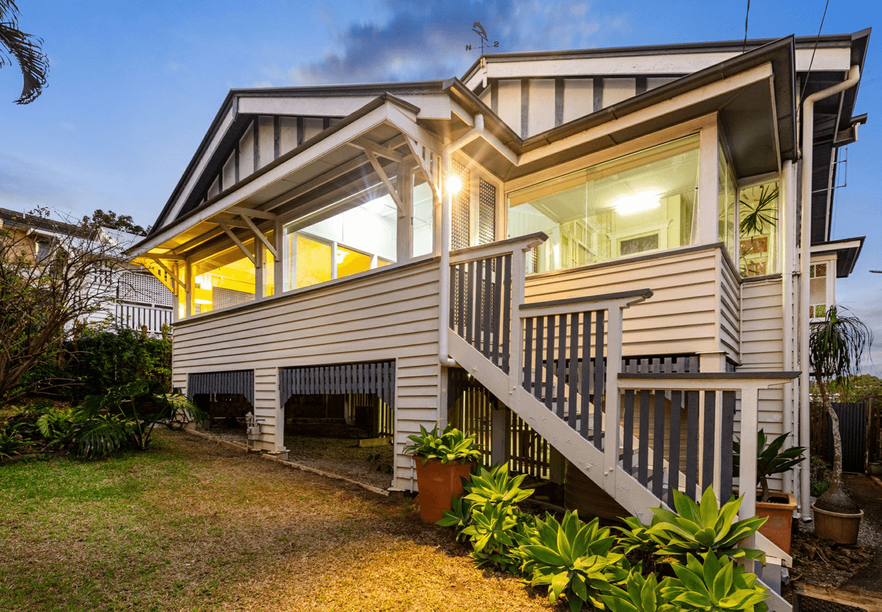 26 Sarah Street, ANNERLEY, QLD 4103