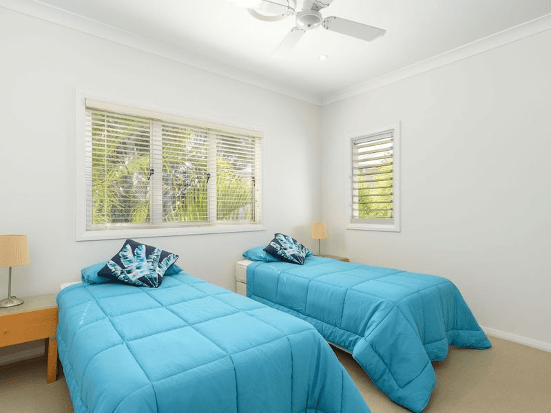 Unit 4/29 Esplanade, TIN CAN BAY, QLD 4580