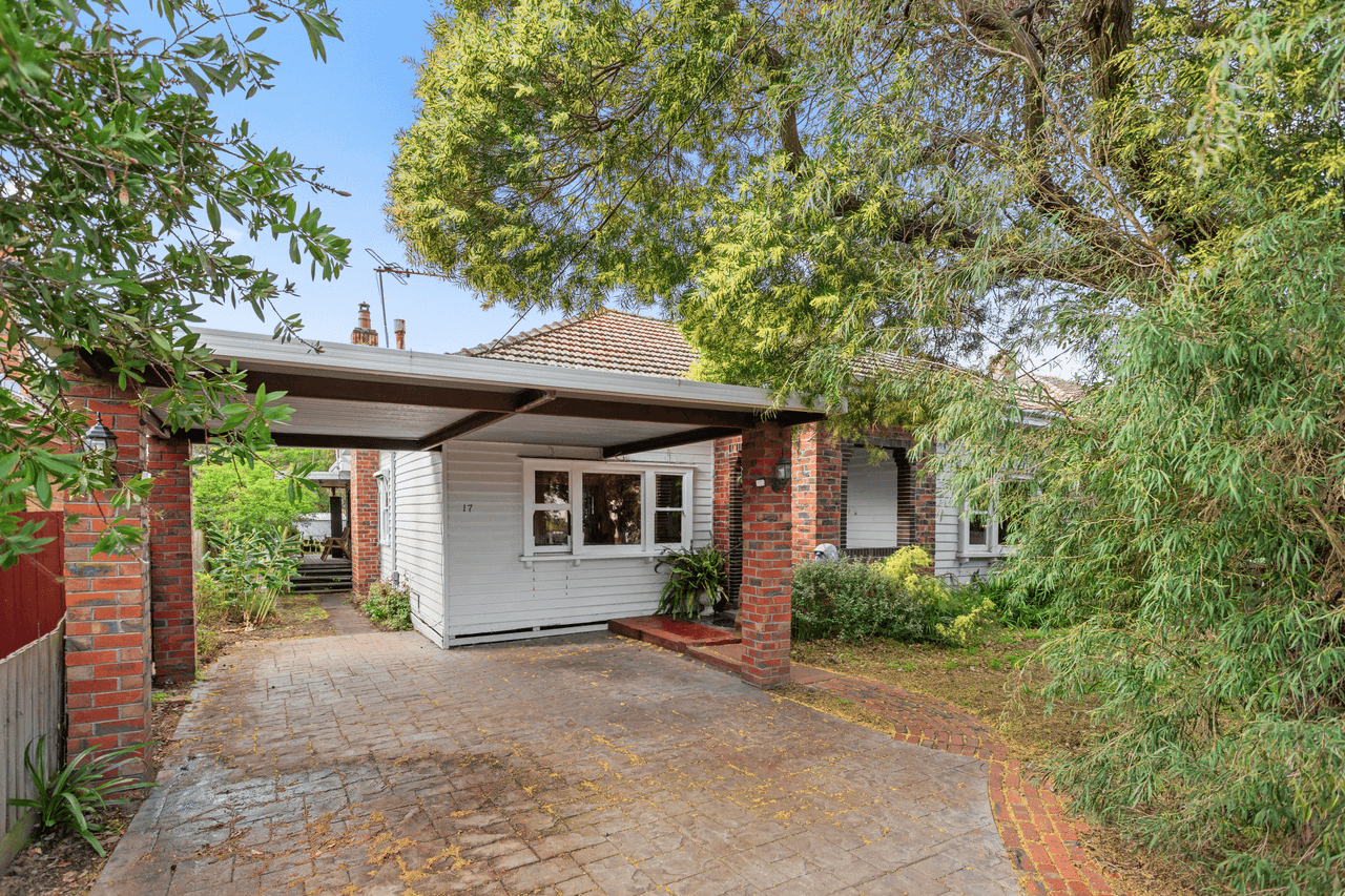 17 Wallace Road, BURWOOD, VIC 3125