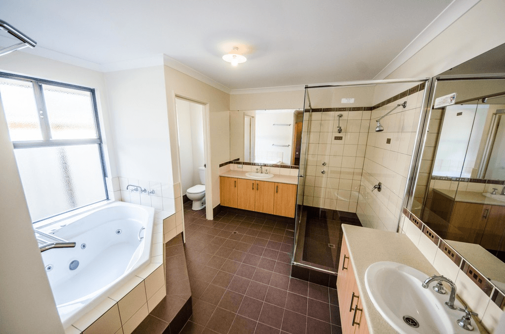 1 Clontarf Terrace, CANNING VALE, WA 6155