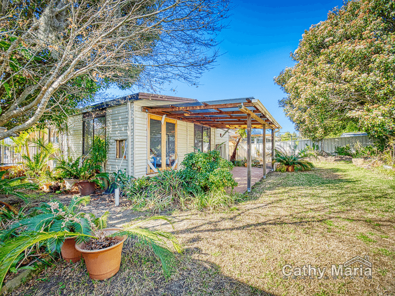 7 Ballarat Avenue, MANNERING PARK, NSW 2259