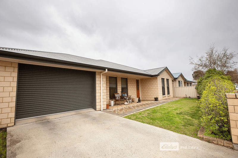 16 FERN Street, NARACOORTE, SA 5271