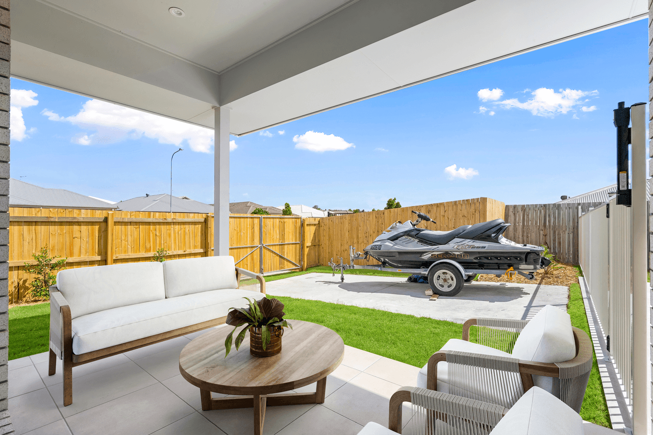 2 Coral Street, PIMPAMA, QLD 4209