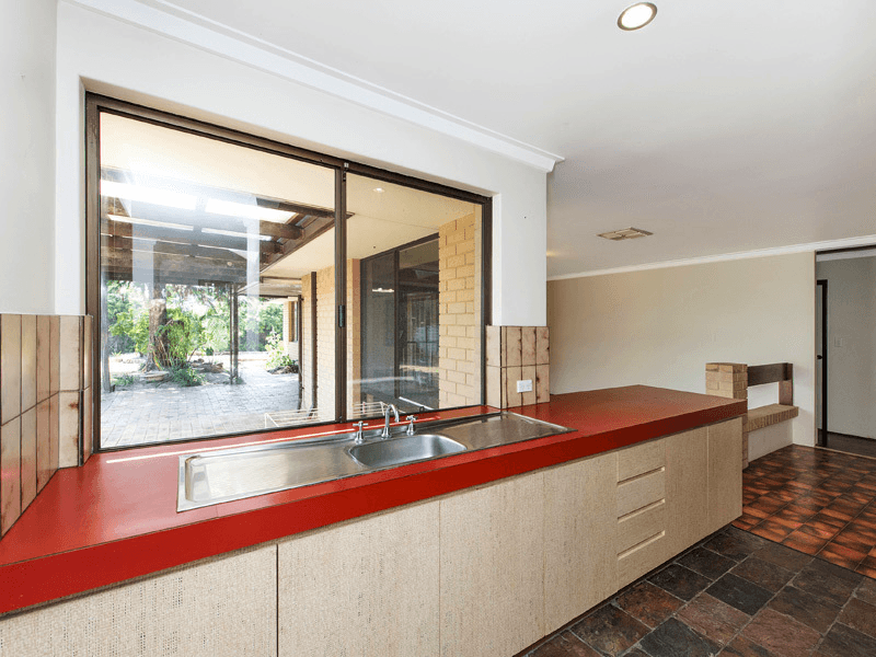 37 Bywater Way, Wilson, WA 6107