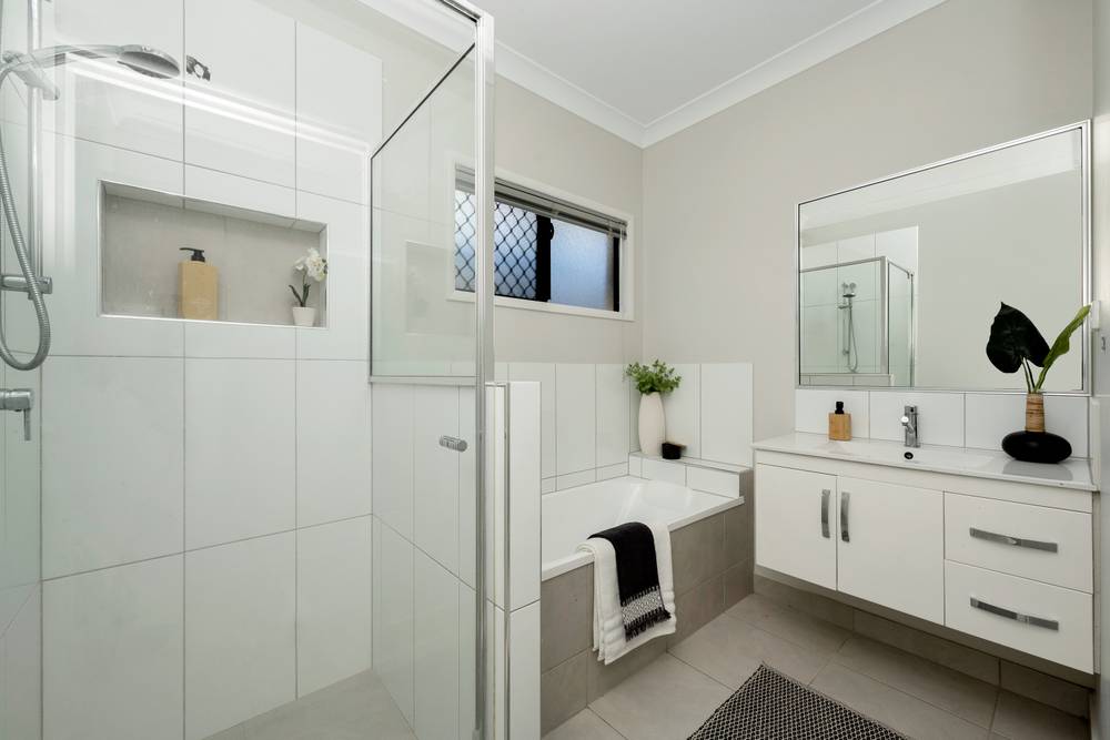 10 Pamela Court, RASMUSSEN, QLD 4815