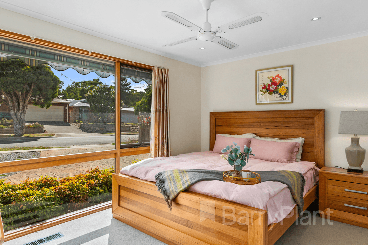 16 Taunton Crescent, Scoresby, VIC 3179