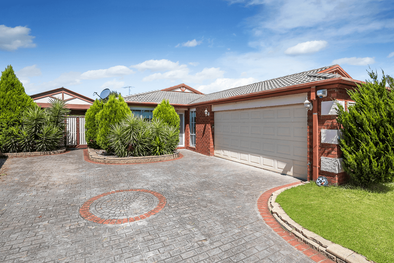 4 Xavier Court, SUNBURY, VIC 3429