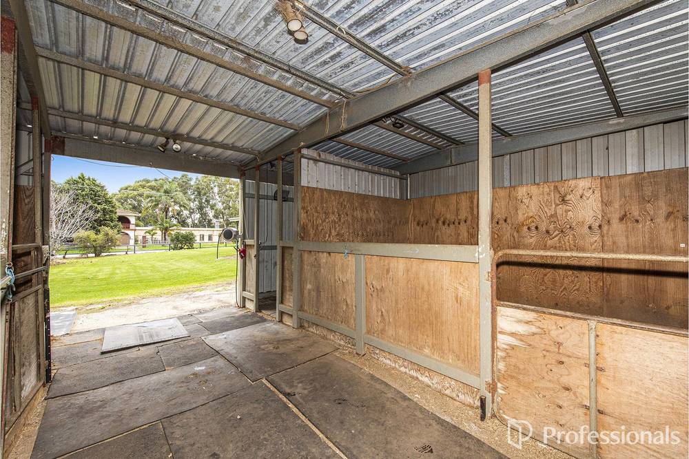 123 Wungong Road, WUNGONG, WA 6112