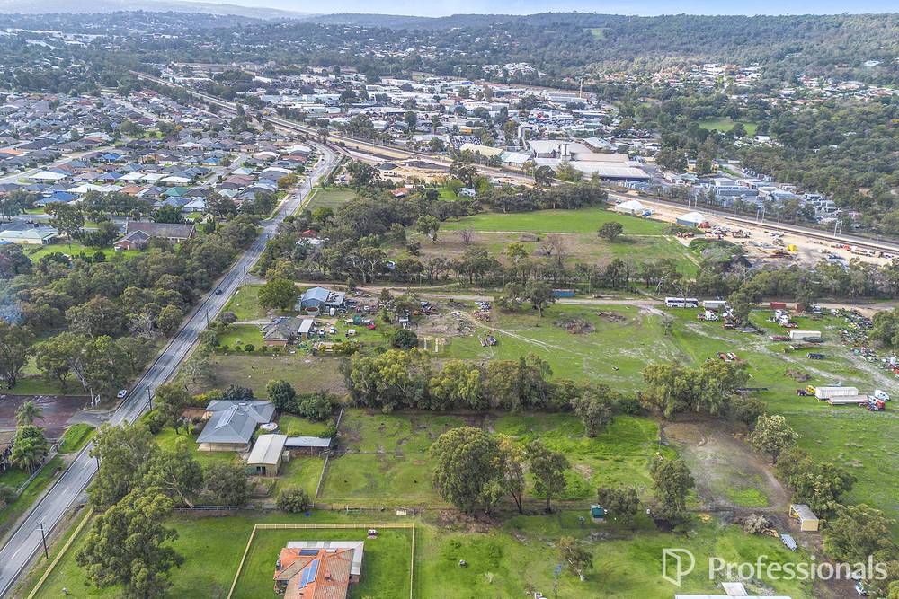 123 Wungong Road, WUNGONG, WA 6112