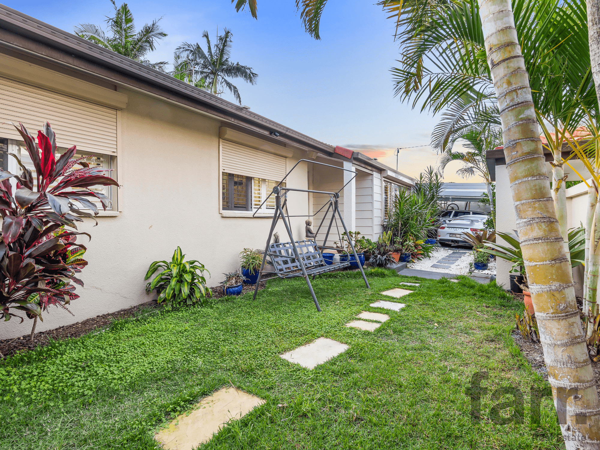 3 Pacific Boulevard, BROADBEACH WATERS, QLD 4218