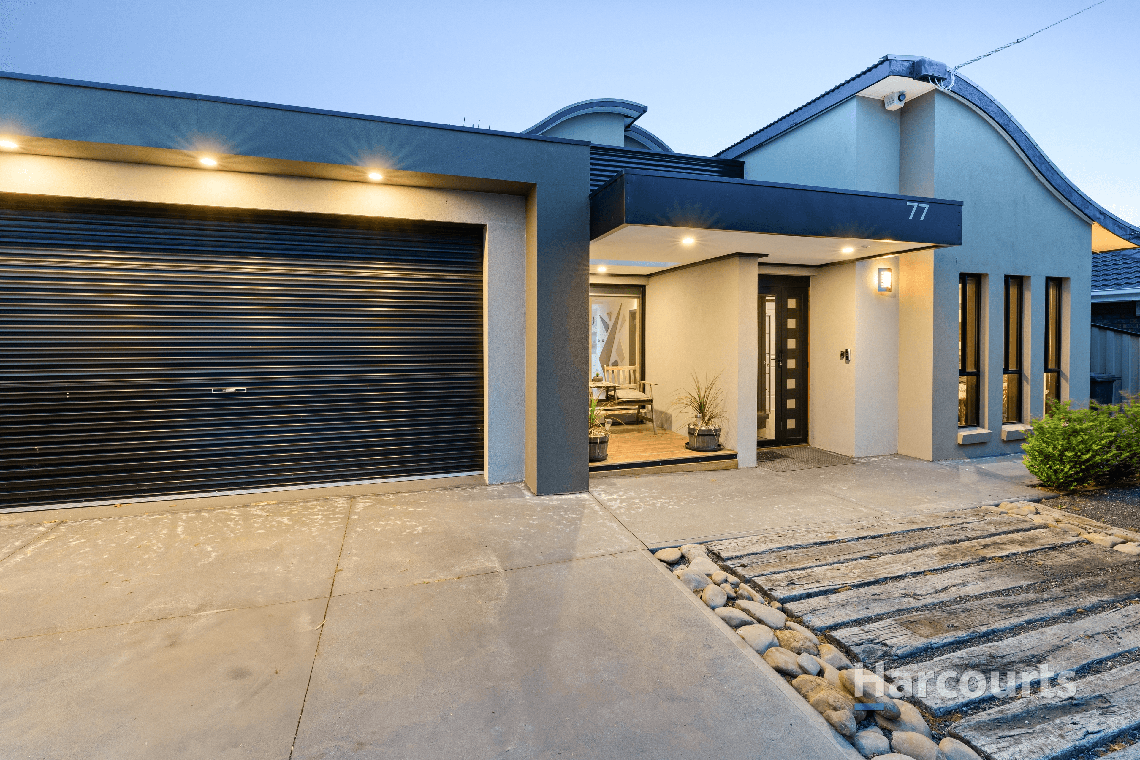 77 Concord Circuit, Albanvale, VIC 3021