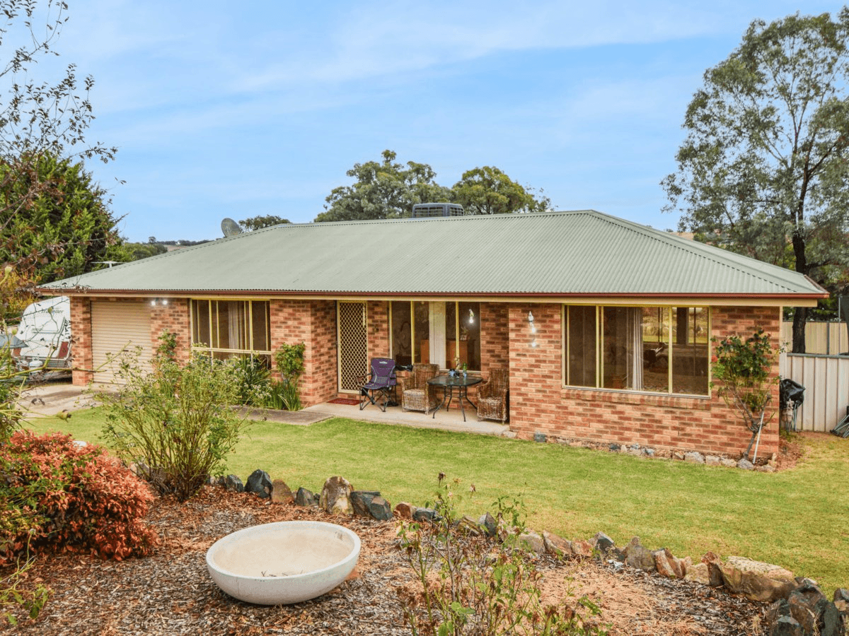 16 Tadros Avenue, YOUNG, NSW 2594