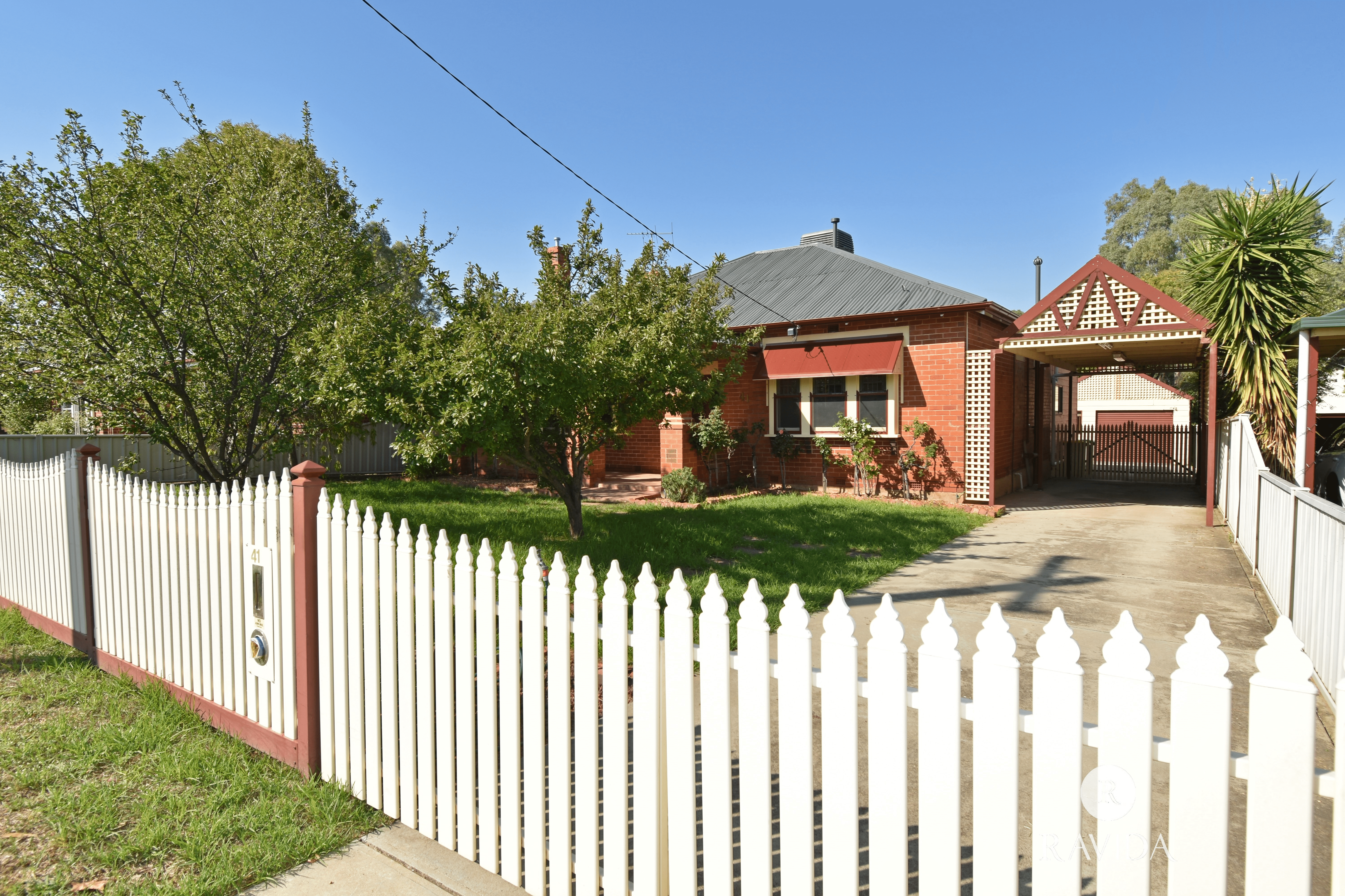 41 ROY STREET WEST, WANGARATTA, VIC 3677