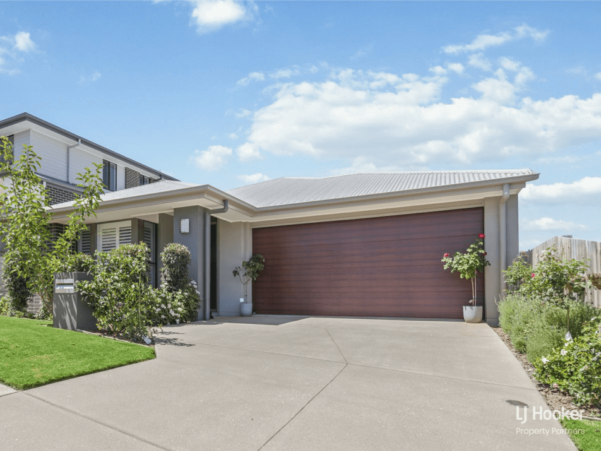 34 Camden Crescent, SPRING MOUNTAIN, QLD 4300