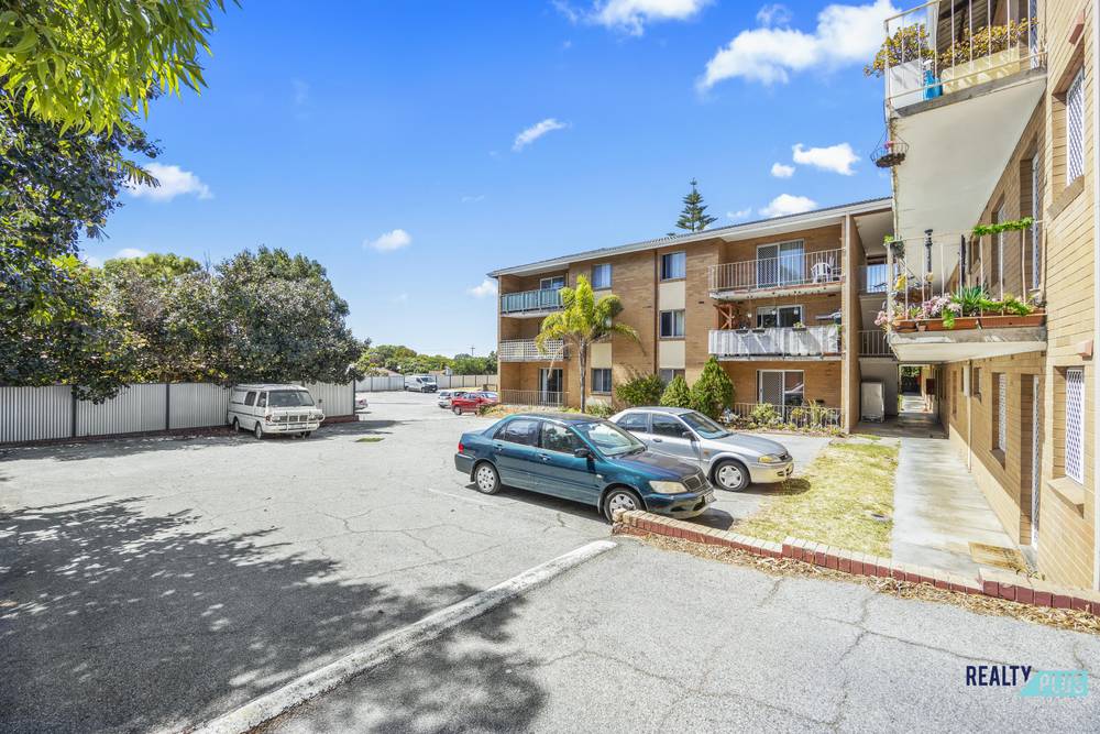 15/4 Southend Road, HAMILTON HILL, WA 6163