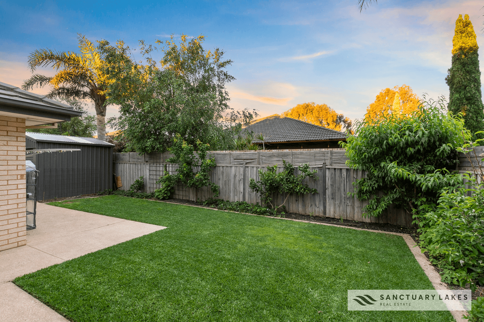 5 Ellis Close, SANCTUARY LAKES, VIC 3030