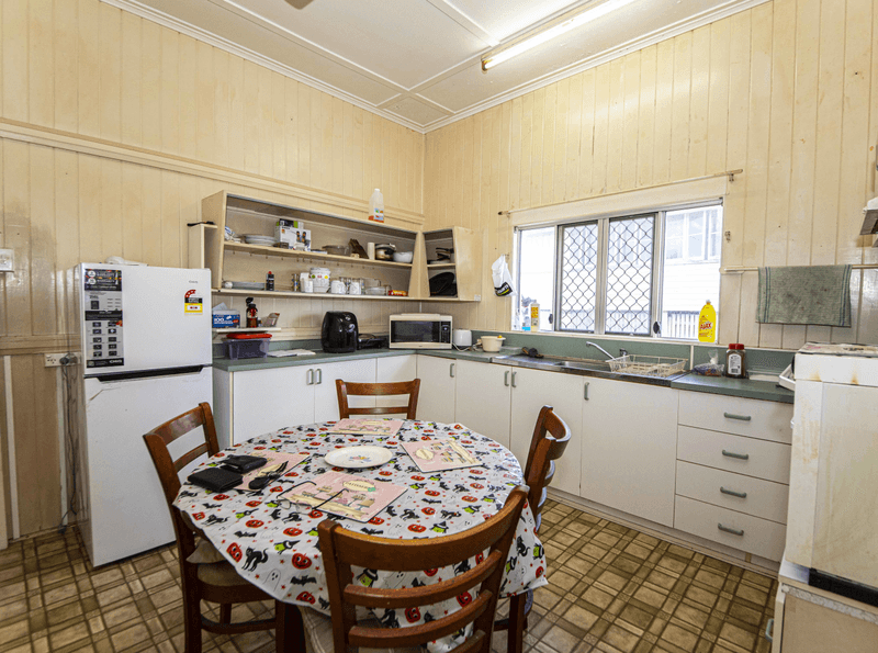 12 Gallipoli St, Maryborough, QLD 4650