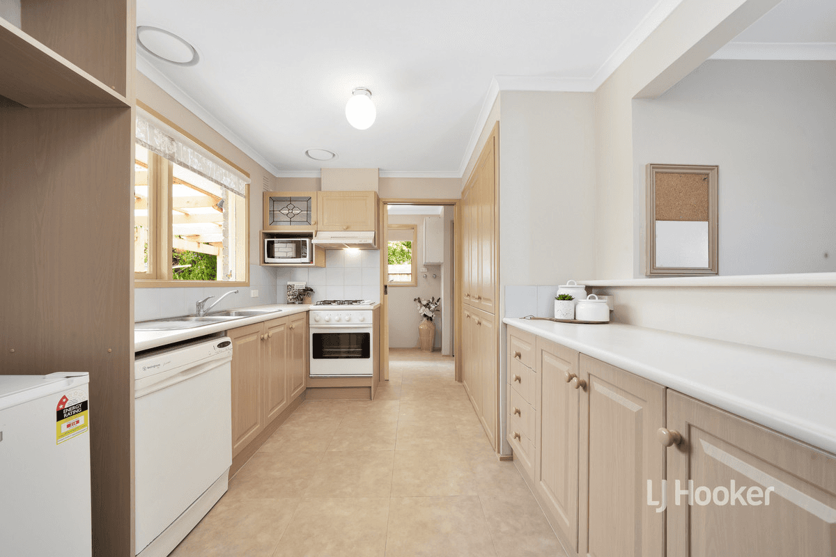 31 Durham Crescent, HOPPERS CROSSING, VIC 3029