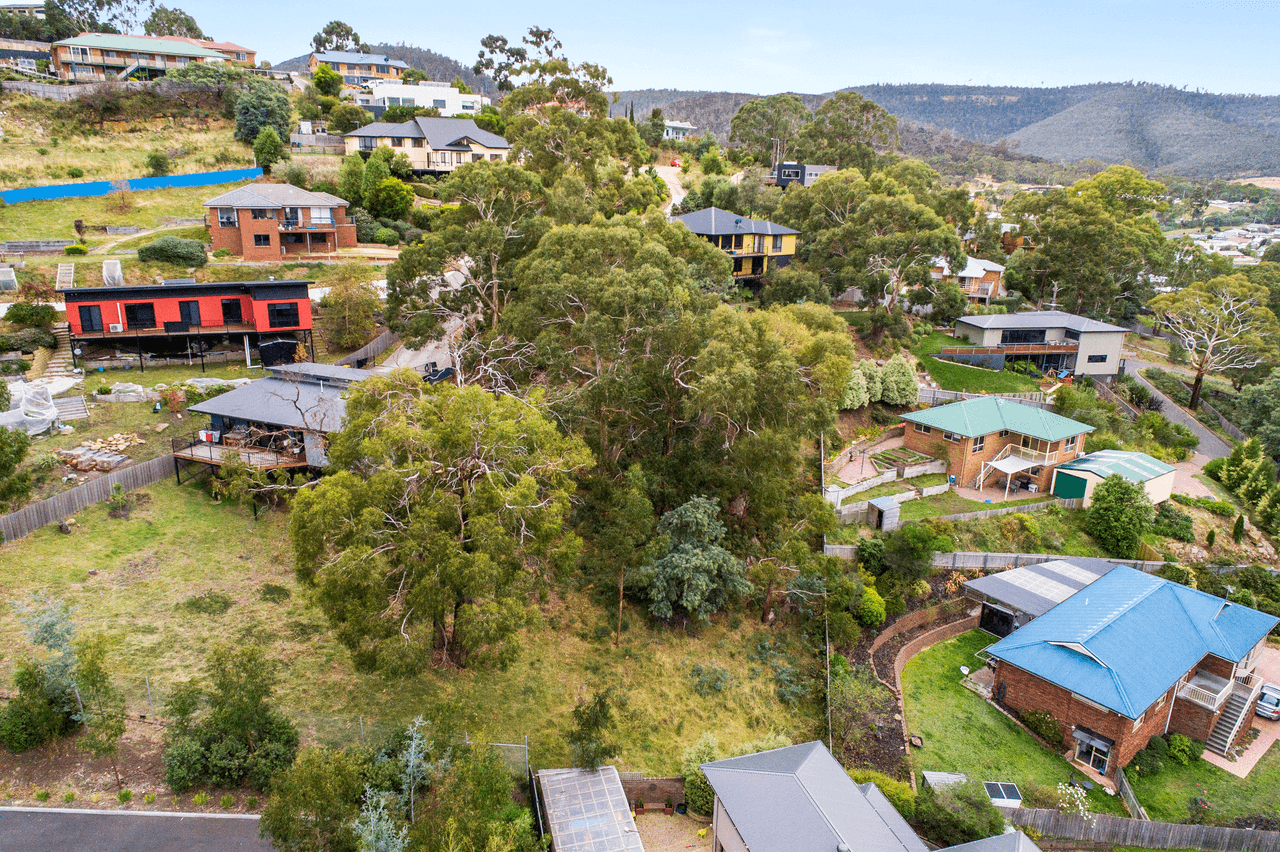 24 Wassell Place, LINDISFARNE, TAS 7015