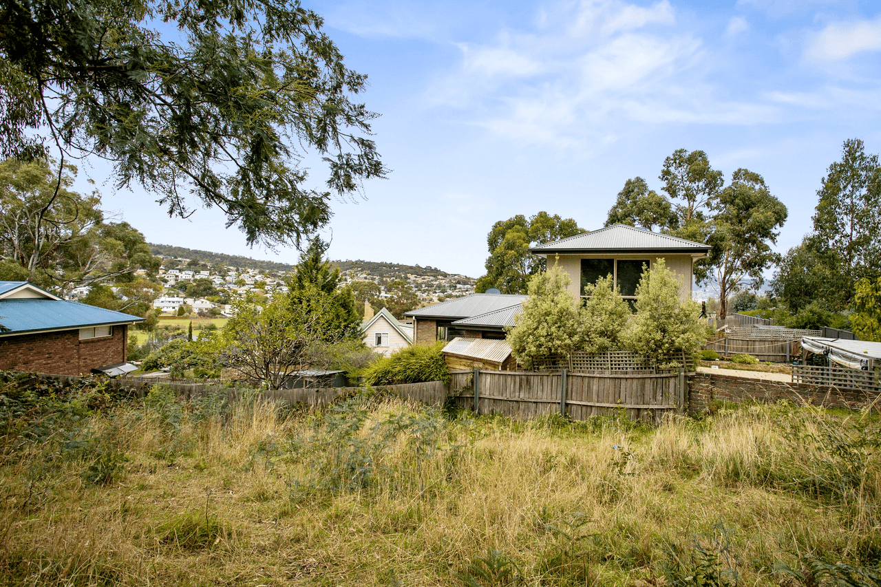 24 Wassell Place, LINDISFARNE, TAS 7015