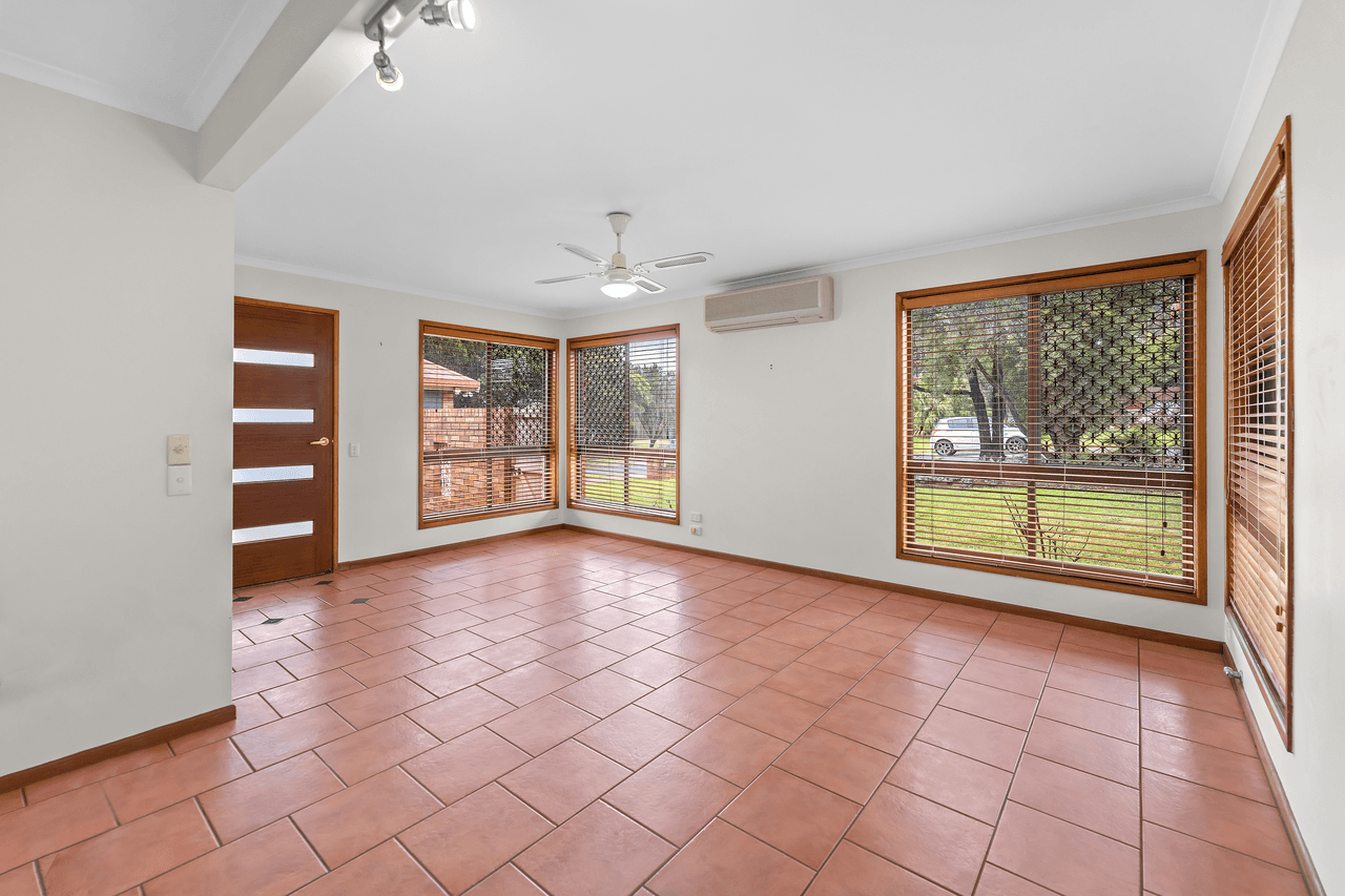 30 Poinciana Street, NEWTOWN, QLD 4350