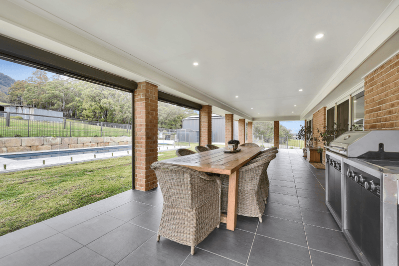 335 Mill Lane, Quorrobolong, NSW 2325