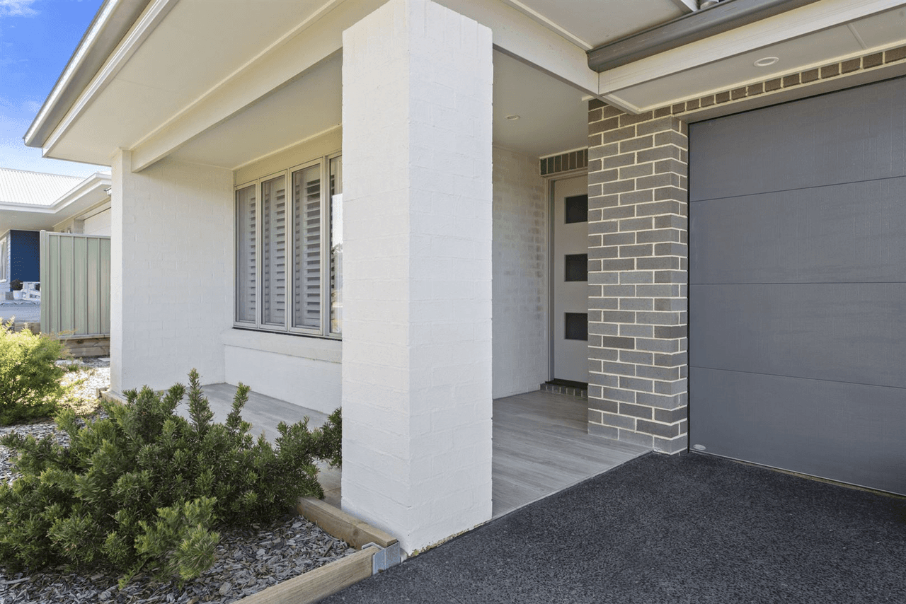 14 Amaroo Drive, NARRAWALLEE, NSW 2539