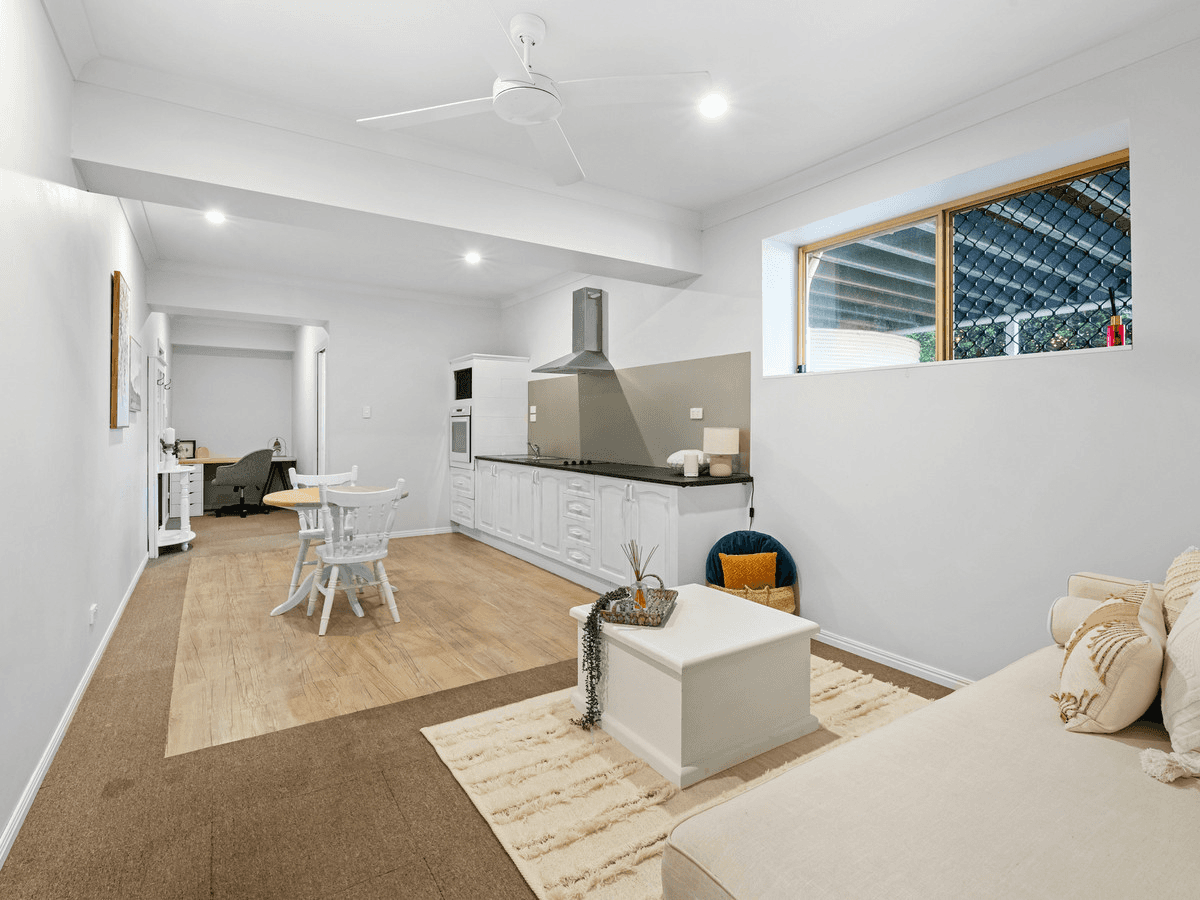 15-17 Portsmouth Court, Mundoolun, QLD 4285