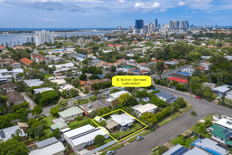 5 Echlin Street, LABRADOR, QLD 4215