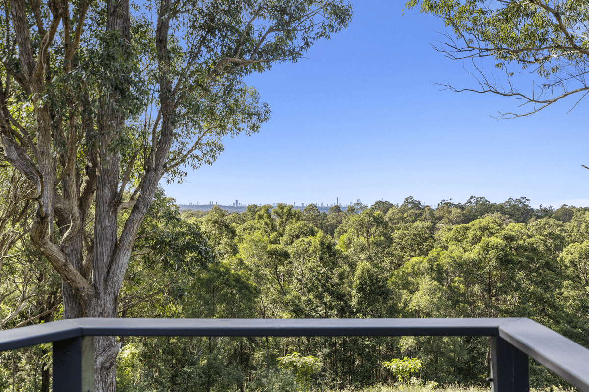 35 Arunta Drive, MOUNT NATHAN, QLD 4211