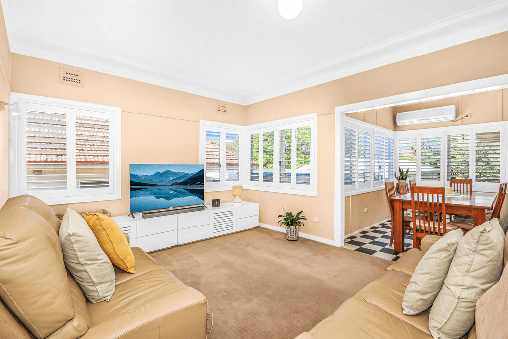 16 Craddock Street, WENTWORTHVILLE, NSW 2145