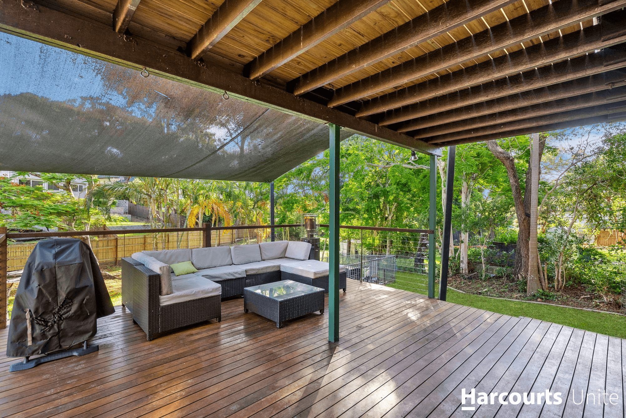 19 Pinnata Court, EVERTON HILLS, QLD 4053