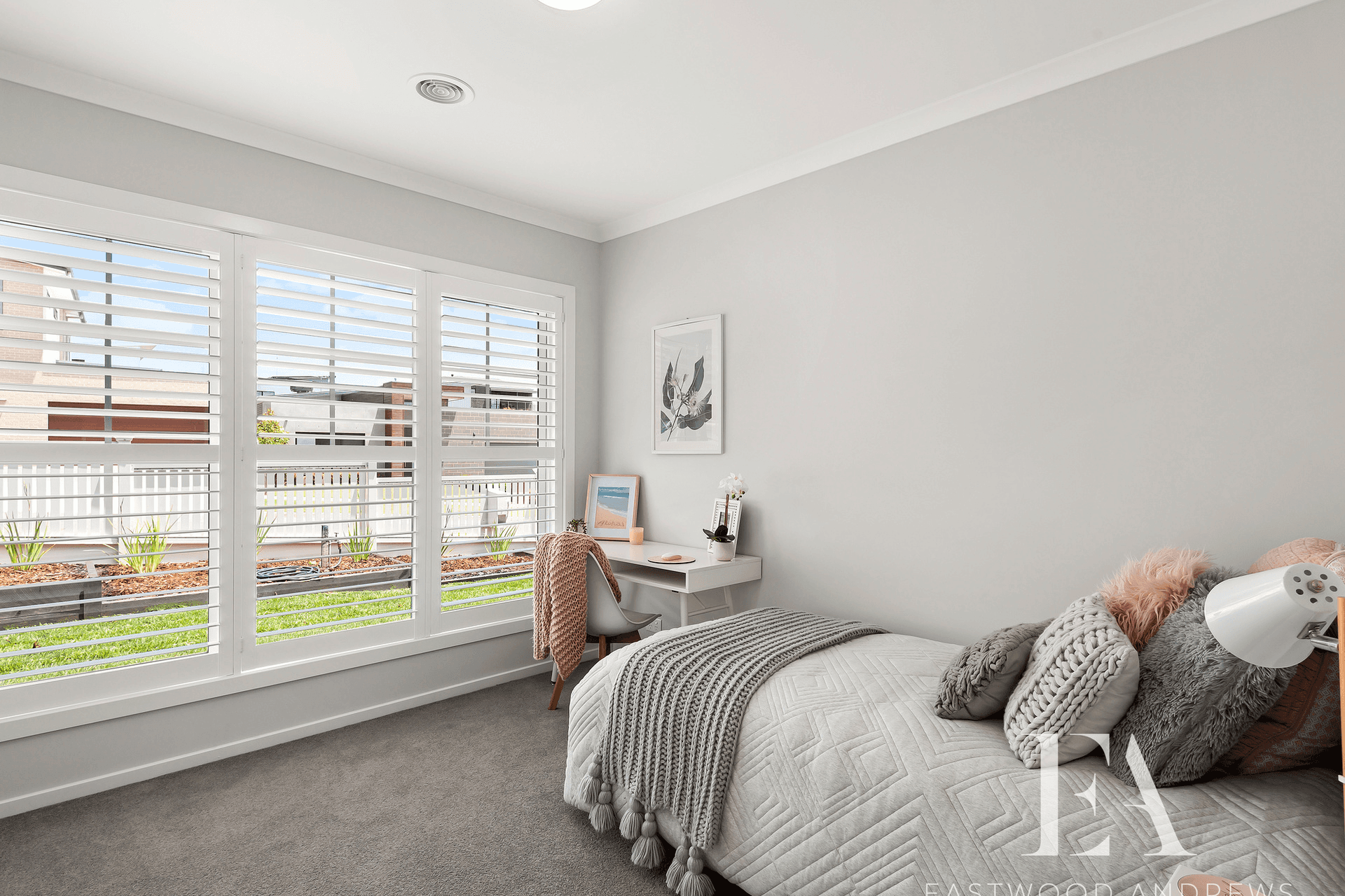 27 Woolondoon Drive, Highton, VIC 3216