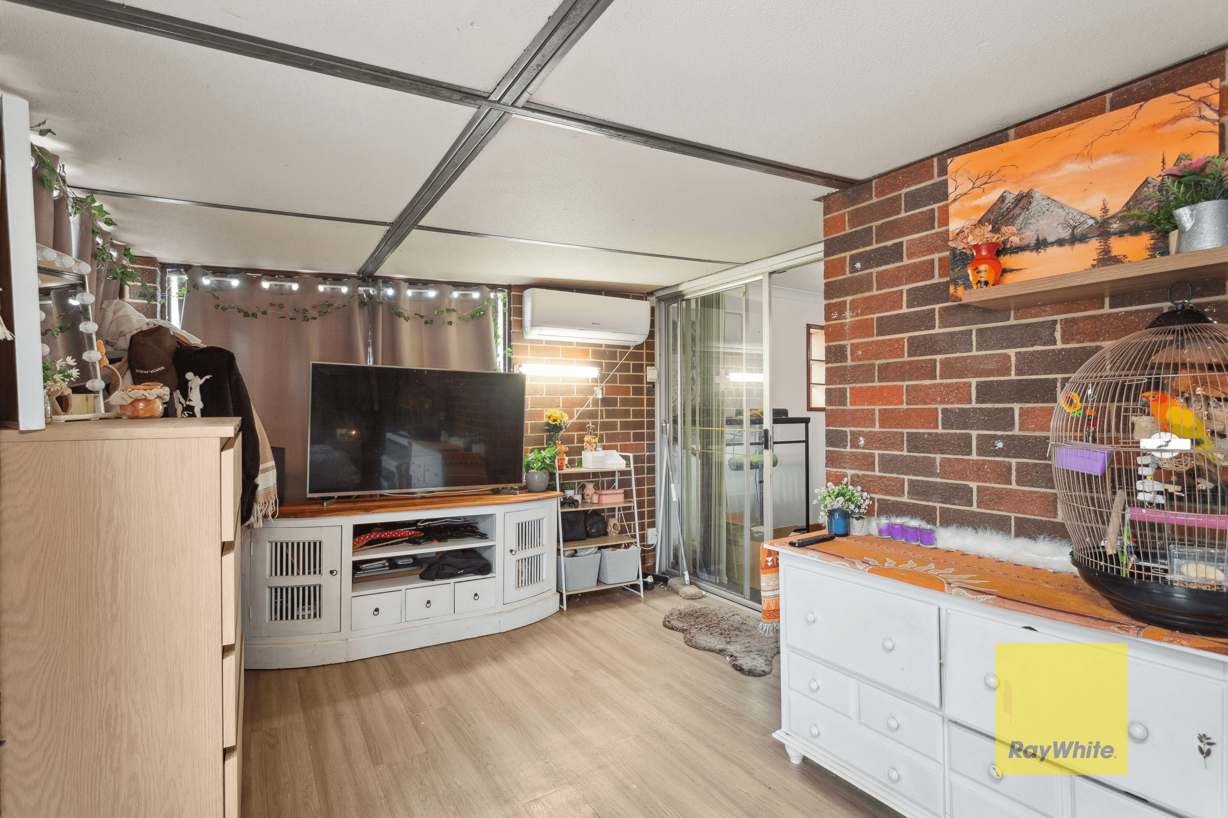 11 Ellesmere Road, SWAN VIEW, WA 6056