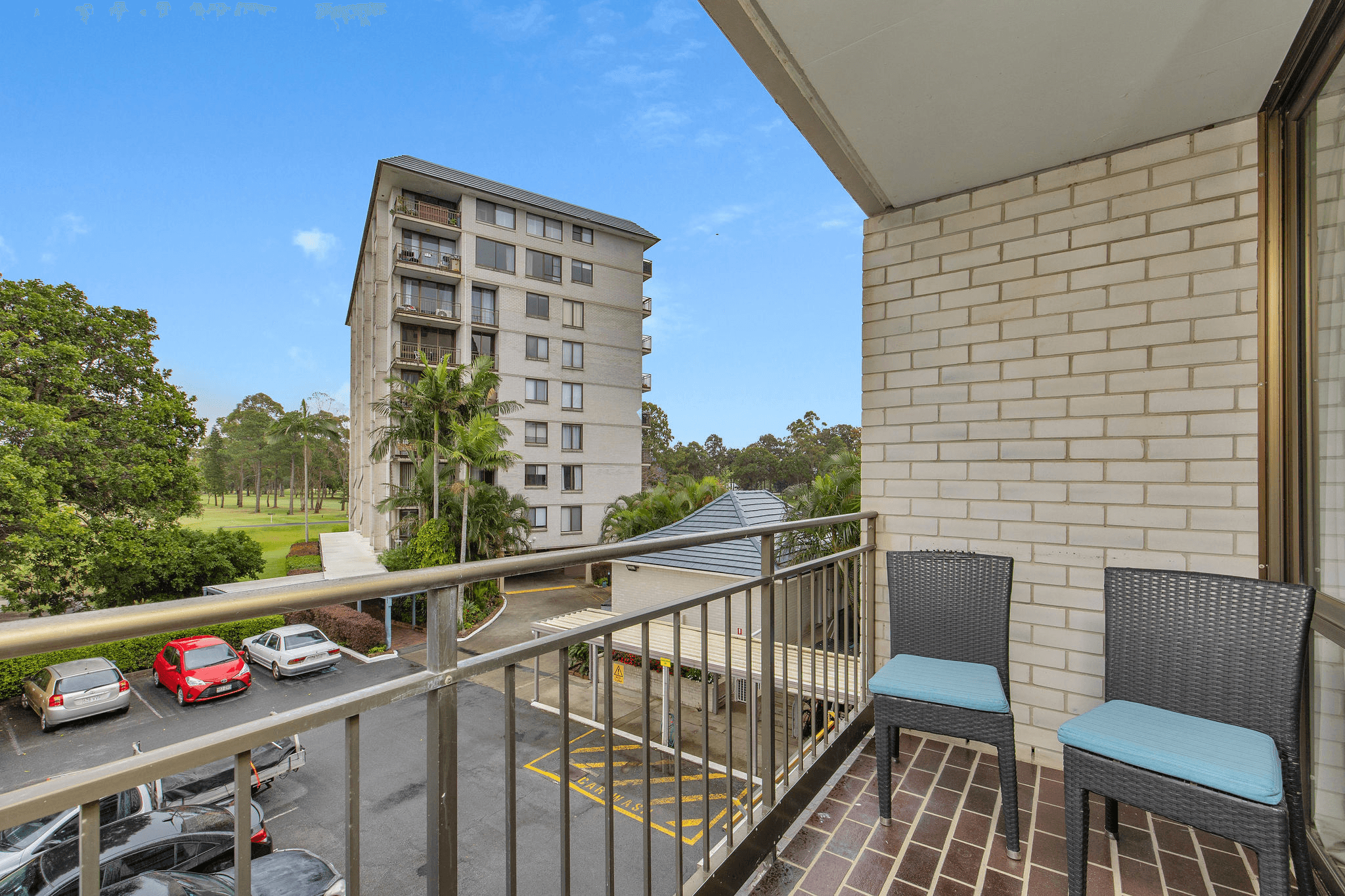 14/13 Fairway Drive, CLEAR ISLAND WATERS, QLD 4226