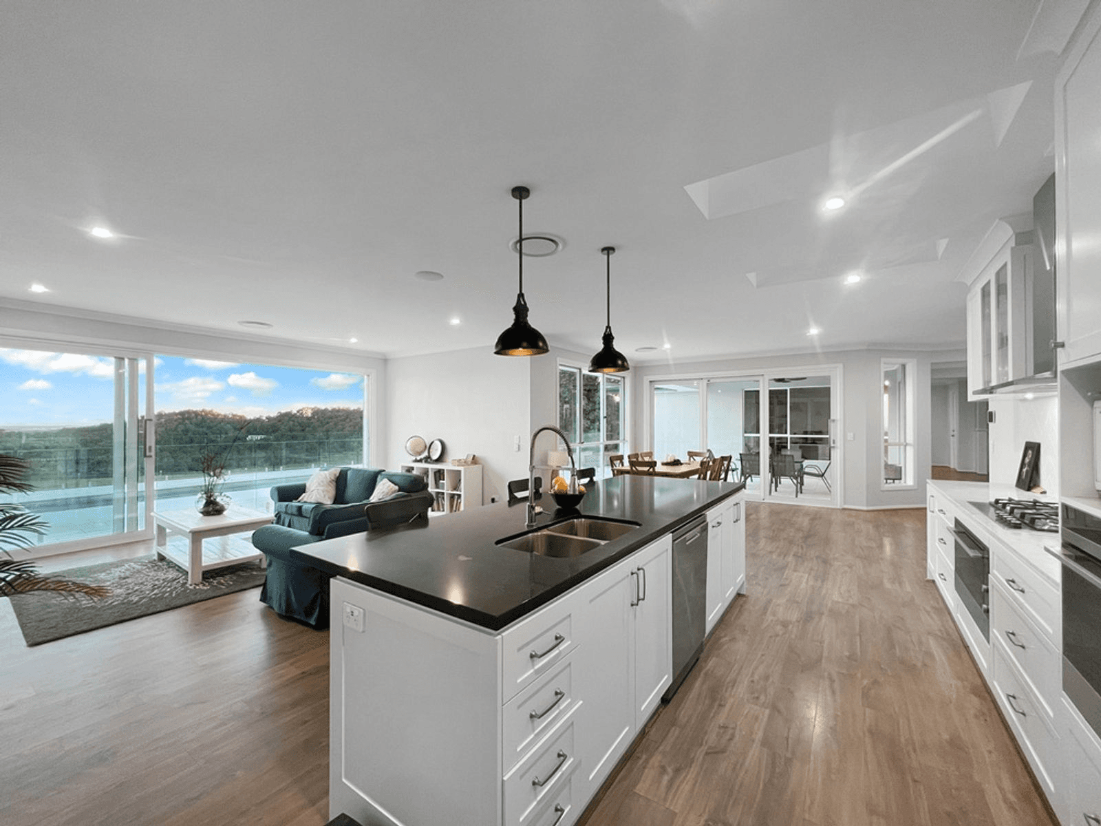 11/463 Gold Creek Road, Brookfield, QLD 4069