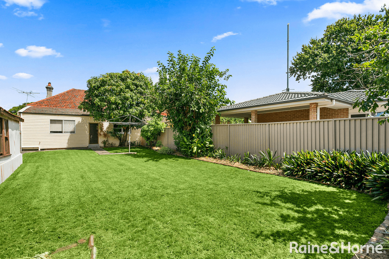 42 Fleet Street, CARLTON, NSW 2218