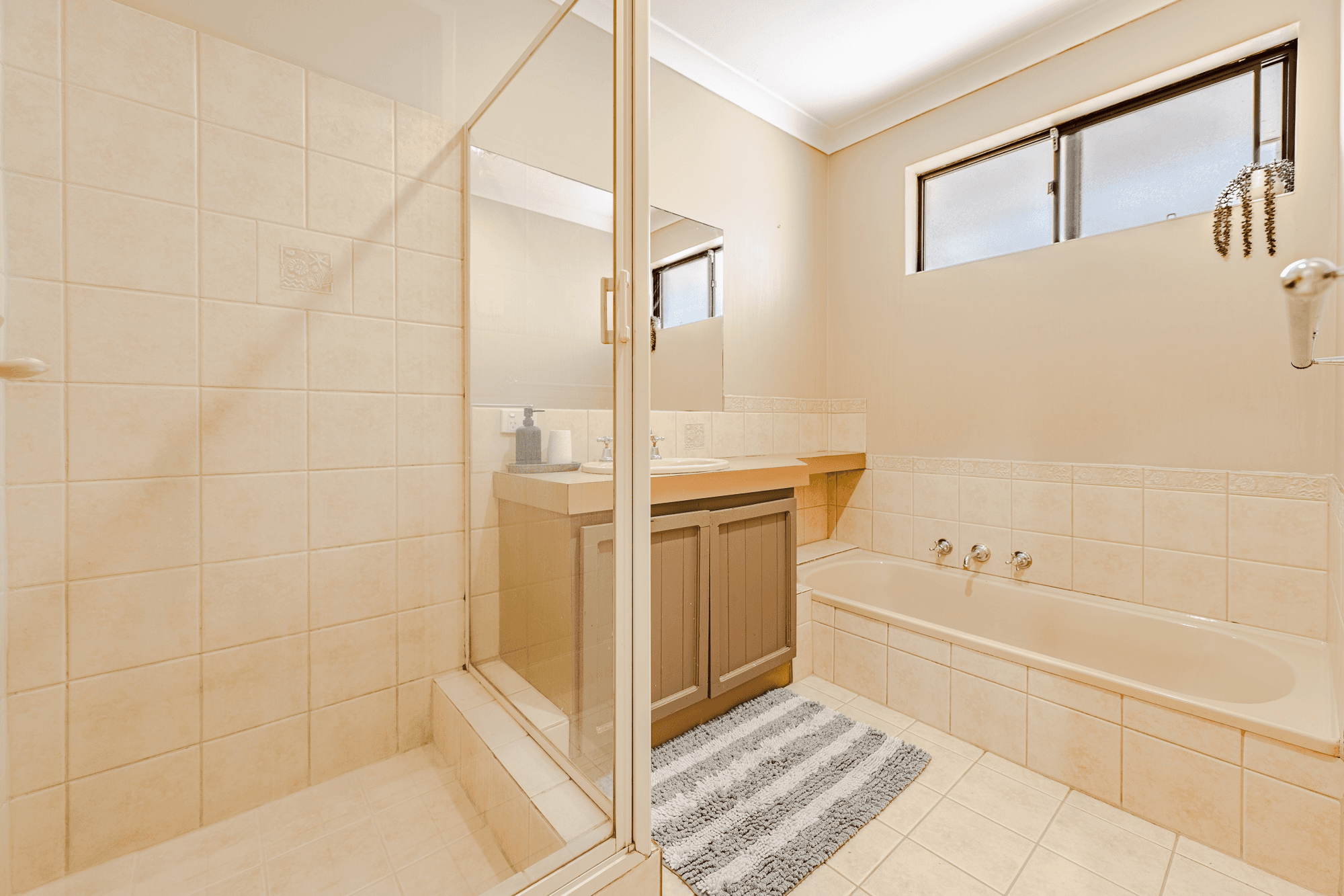 16 Cornwallis Road, Madora Bay, WA 6210