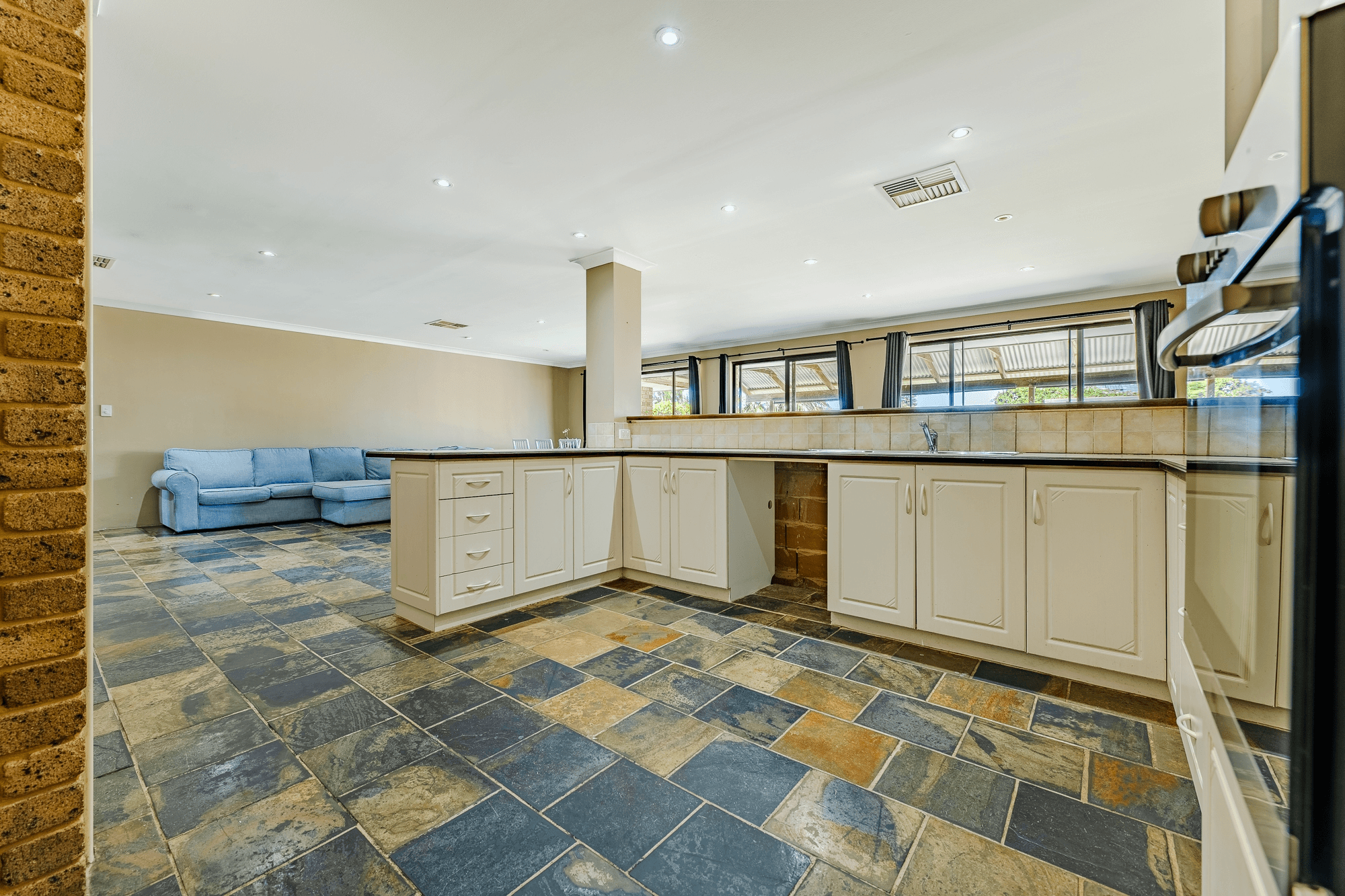 16 Cornwallis Road, Madora Bay, WA 6210