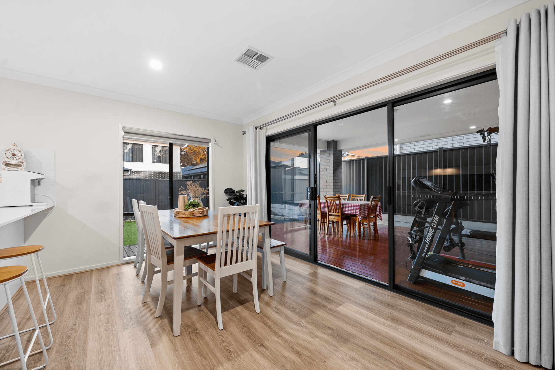 52 Bellerive Street, Pallara, QLD 4110