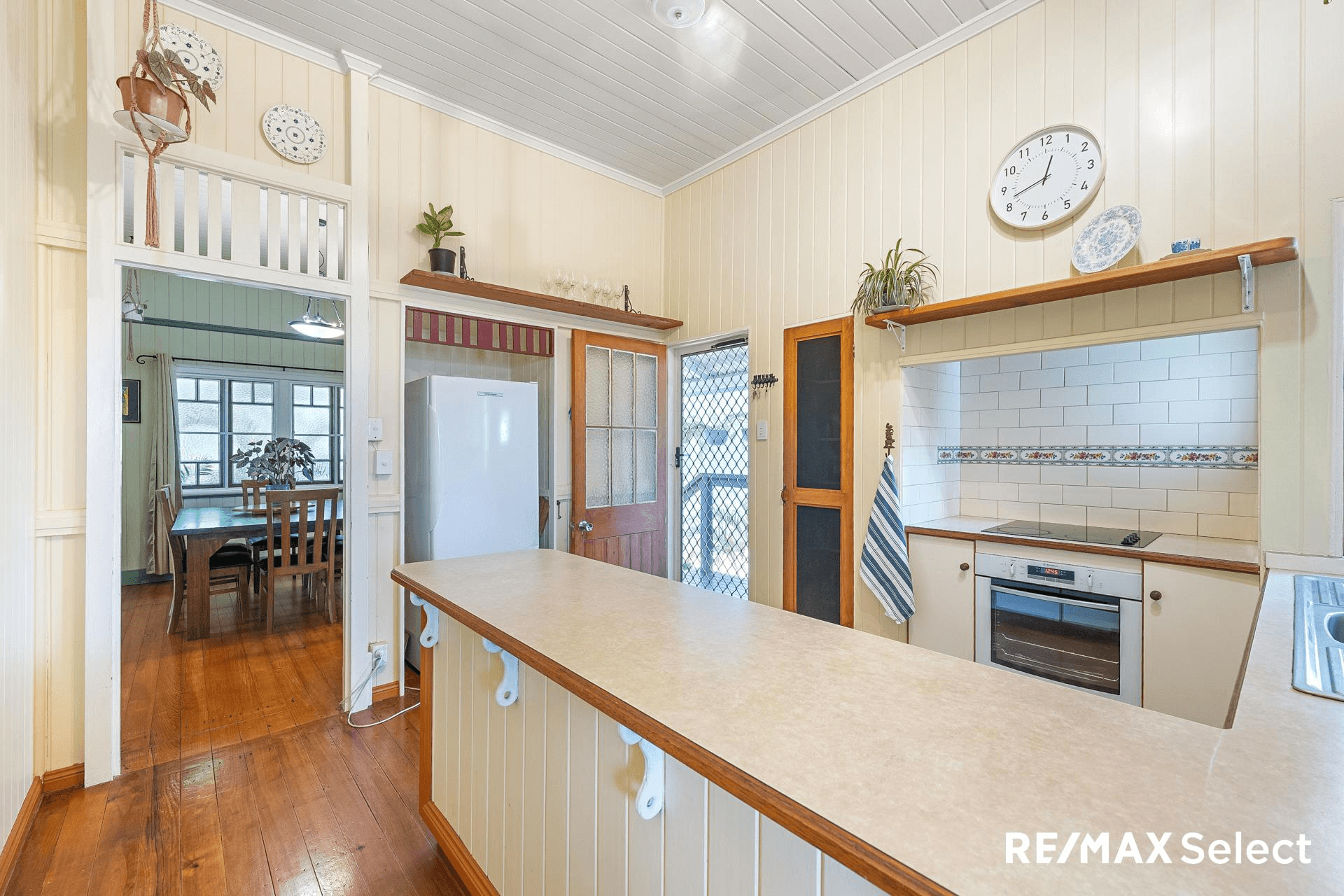 9 Kean Street, ANDERGROVE, QLD 4740