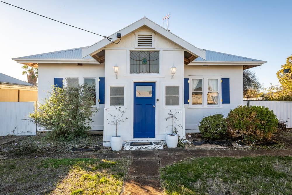48 Leahy Street, NHILL, VIC 3418