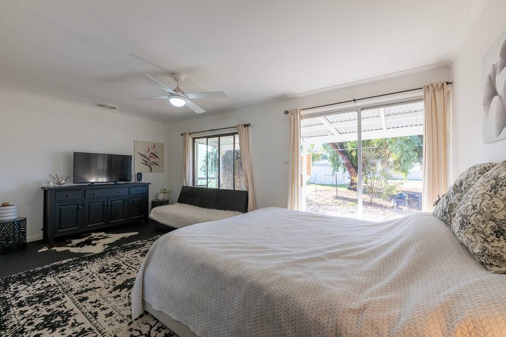 48 Leahy Street, NHILL, VIC 3418
