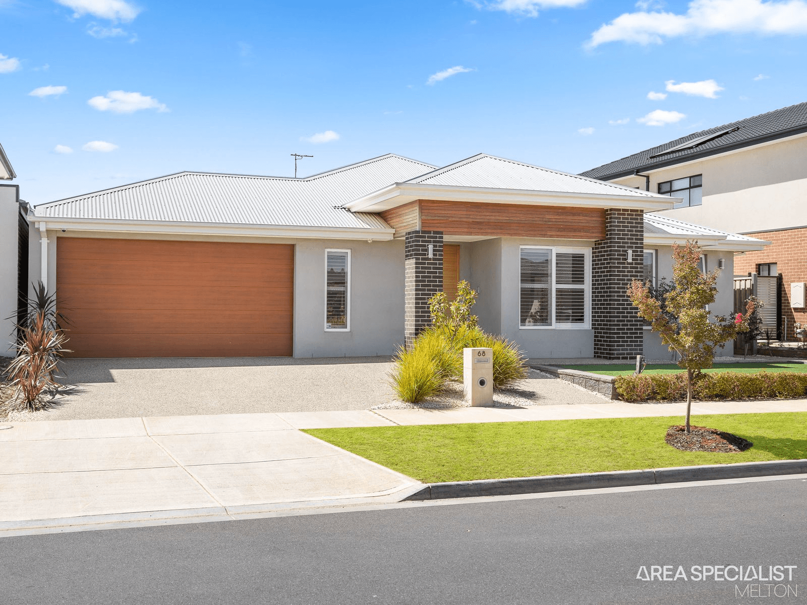 68 Wingfield Drive, THORNHILL PARK, VIC 3335