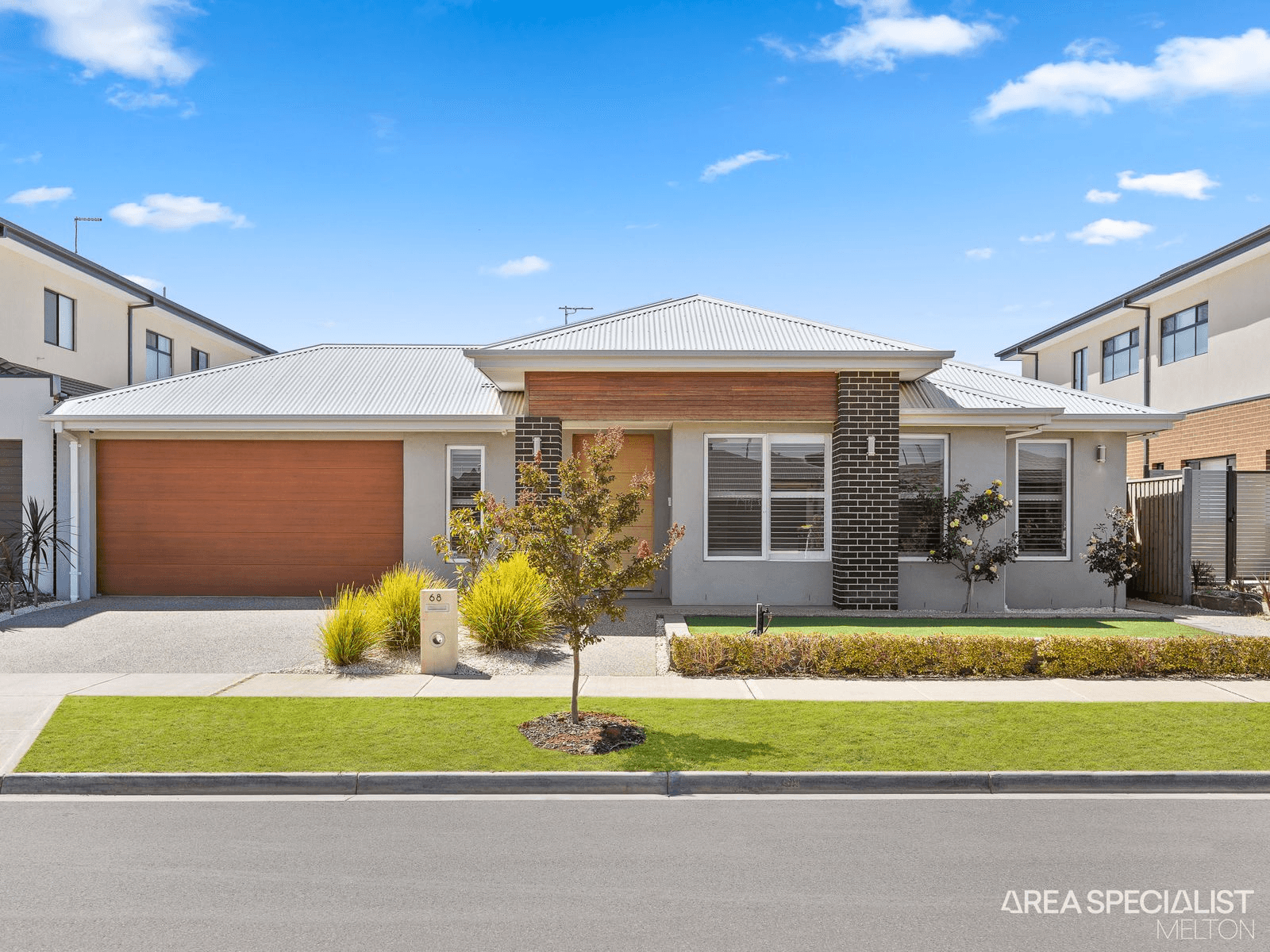 68 Wingfield Drive, THORNHILL PARK, VIC 3335