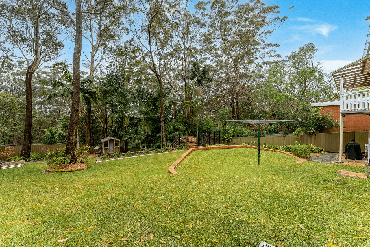 26 Southview Avenue, STANWELL TOPS, NSW 2508